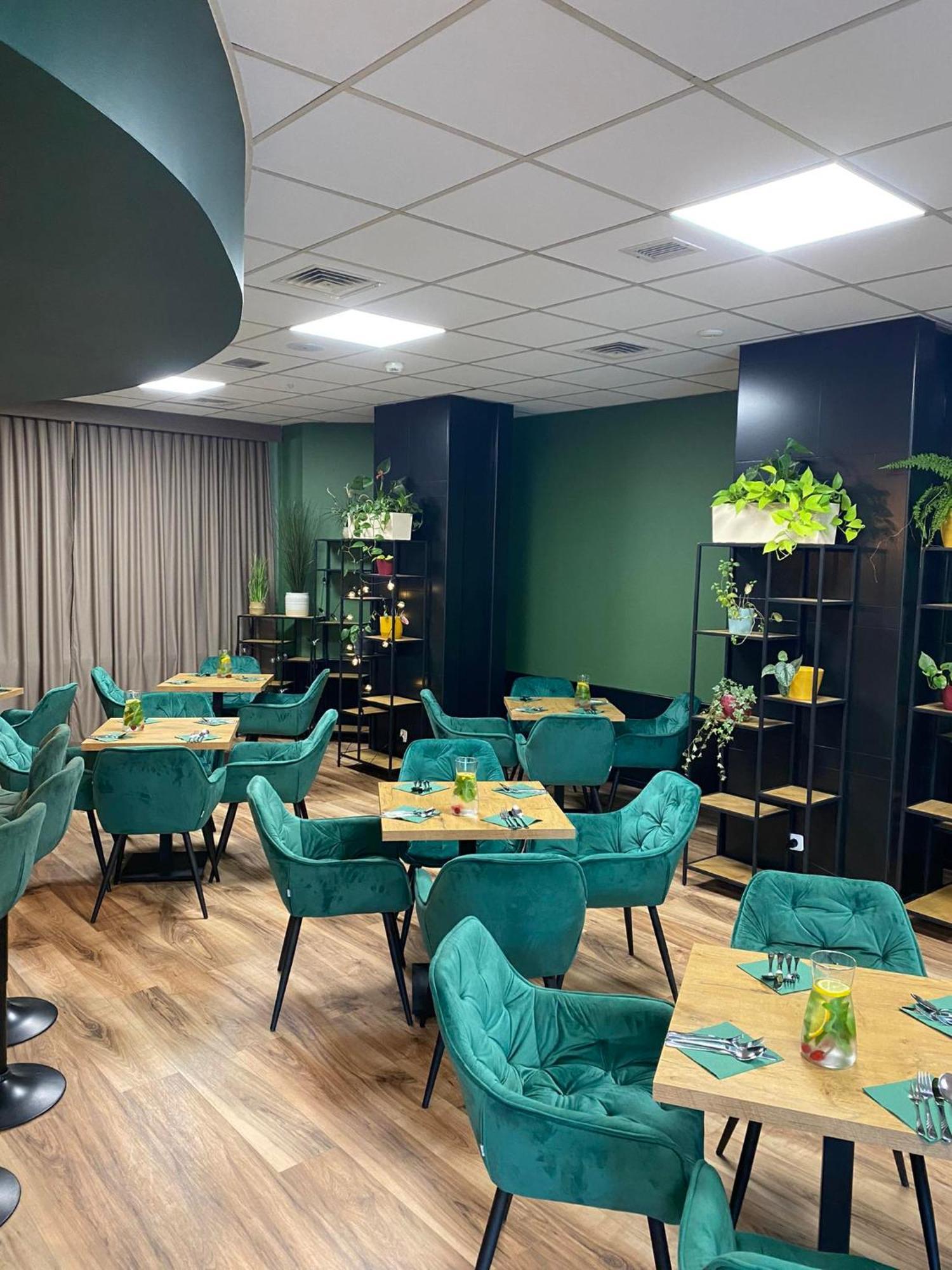 Cks Warszawa Hotel Kültér fotó